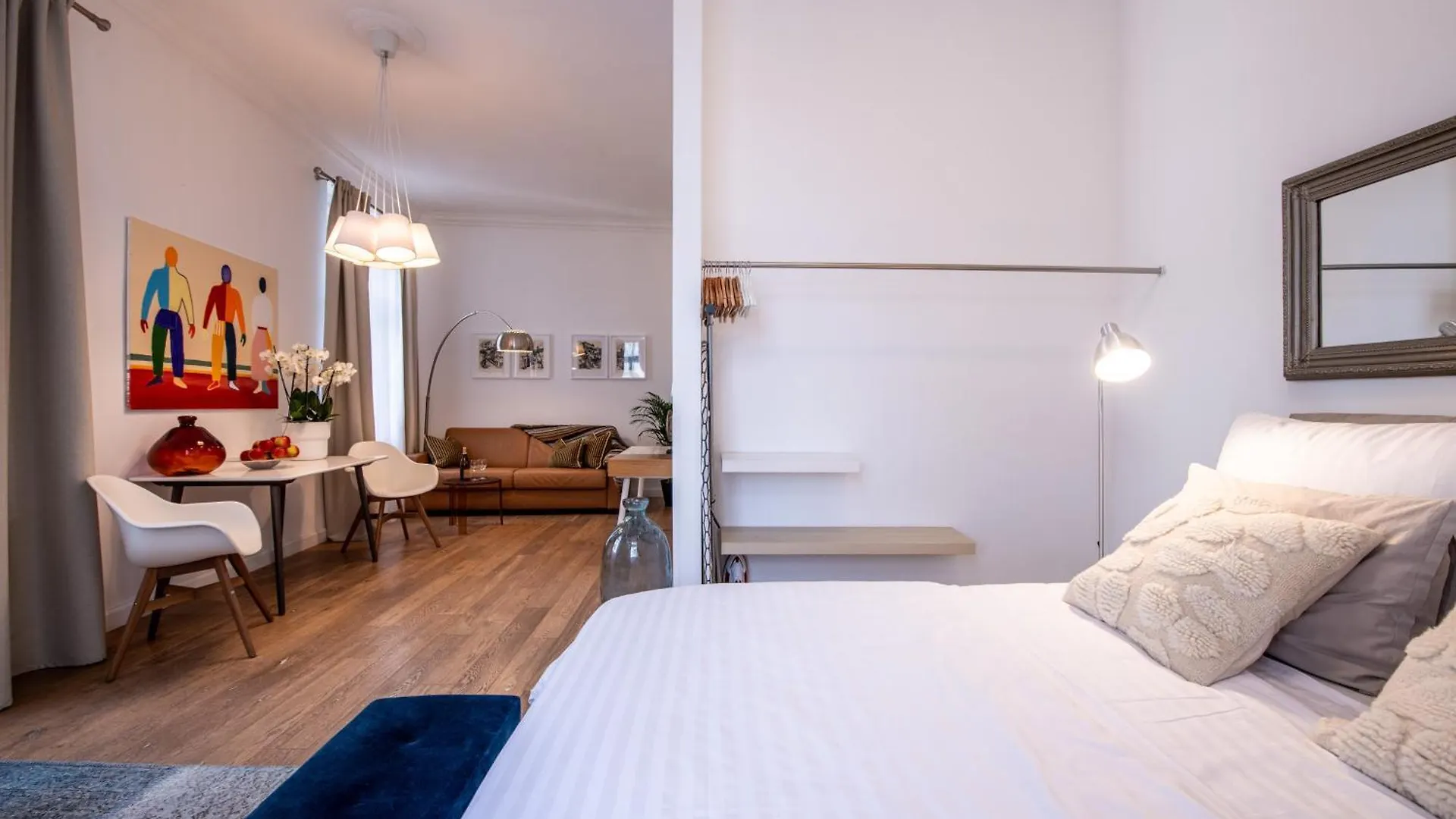 Apartment Modern Downtown Apt - Renovated, On Ideal Location Prague